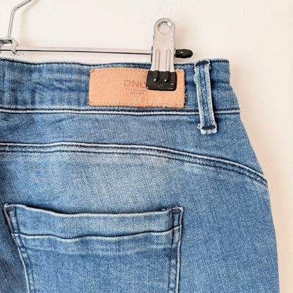 Only Carmakoma Size 44 Medium-Wash Blue Jeans