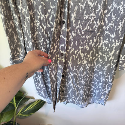 Witchery Size 8 Gray & White Abstract Print Long-Sleeve Dress