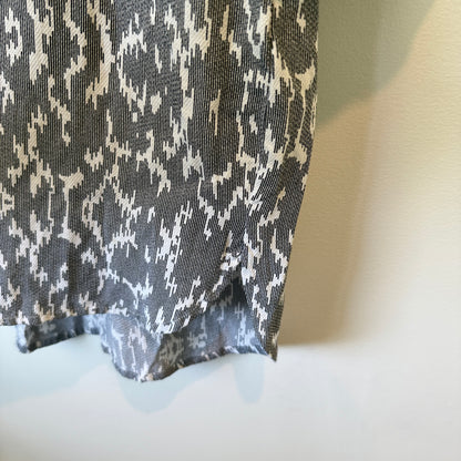 Witchery Size 8 Gray & White Abstract Print Long-Sleeve Dress