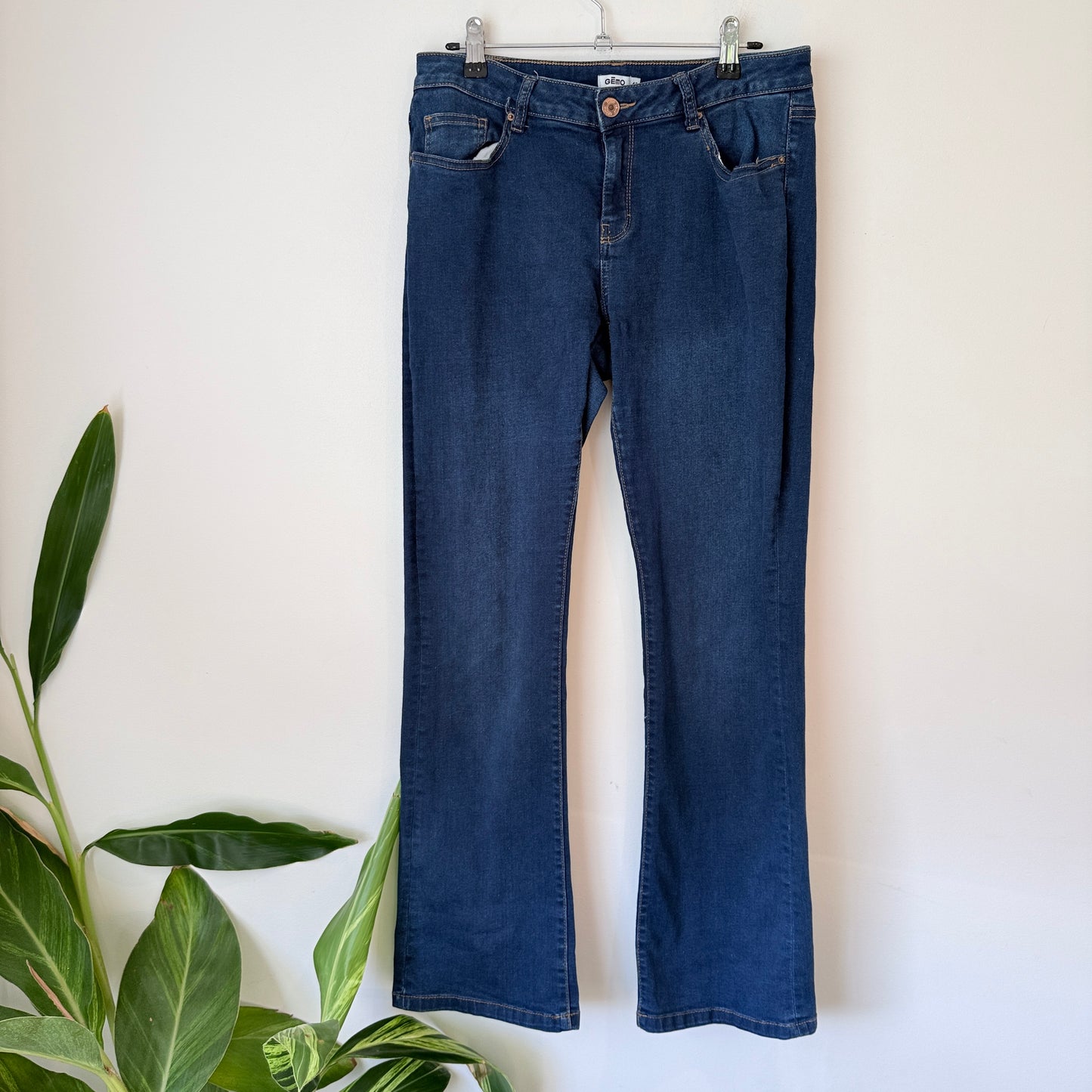 Gemo Size 42 Flared Jeans
