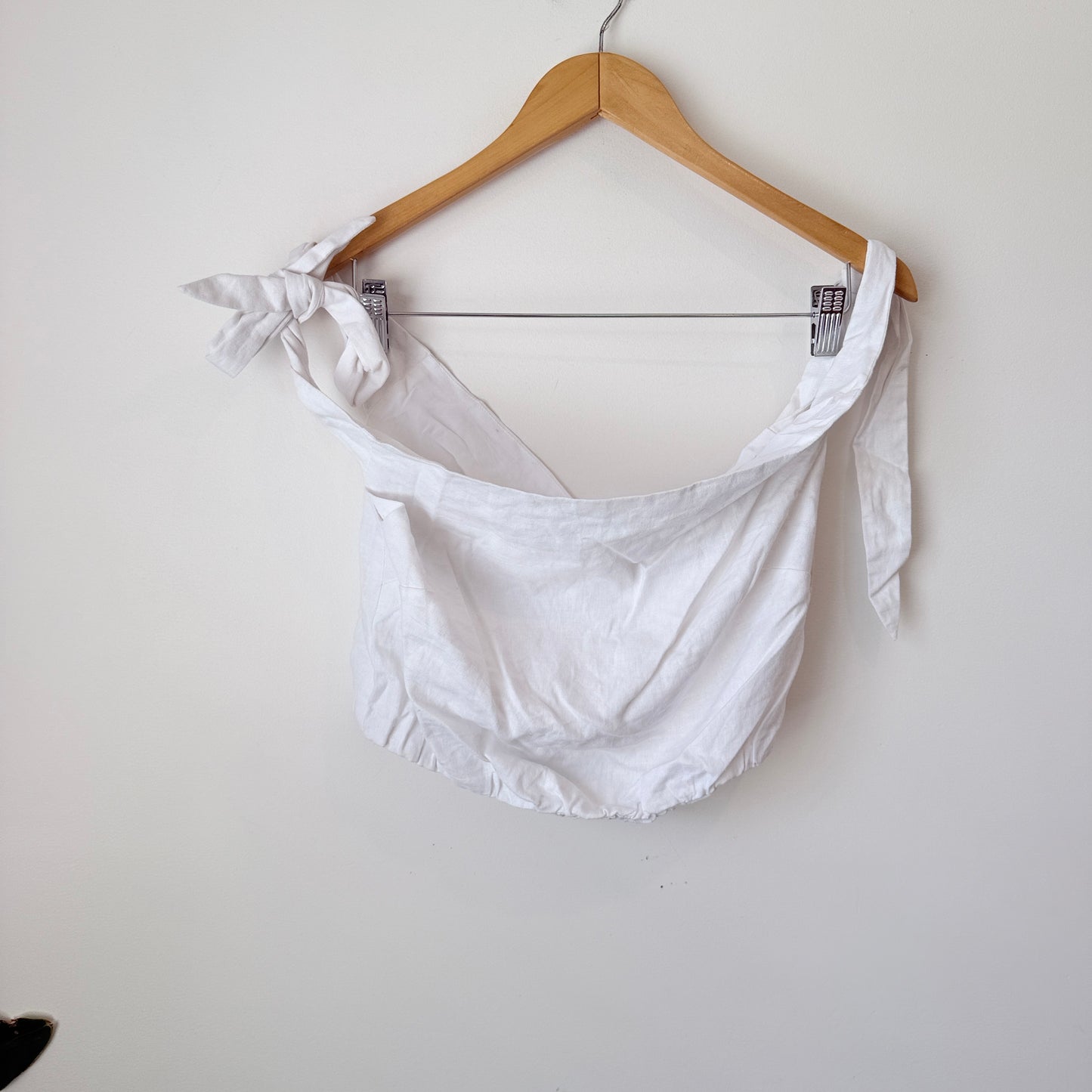 Glassons White Tie-Shoulder Crop Top Size 10