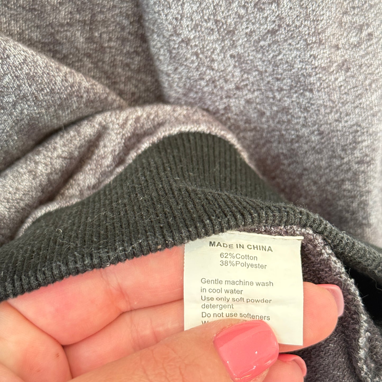 Academy Outfitters Size M Knit Crewneck Sweater