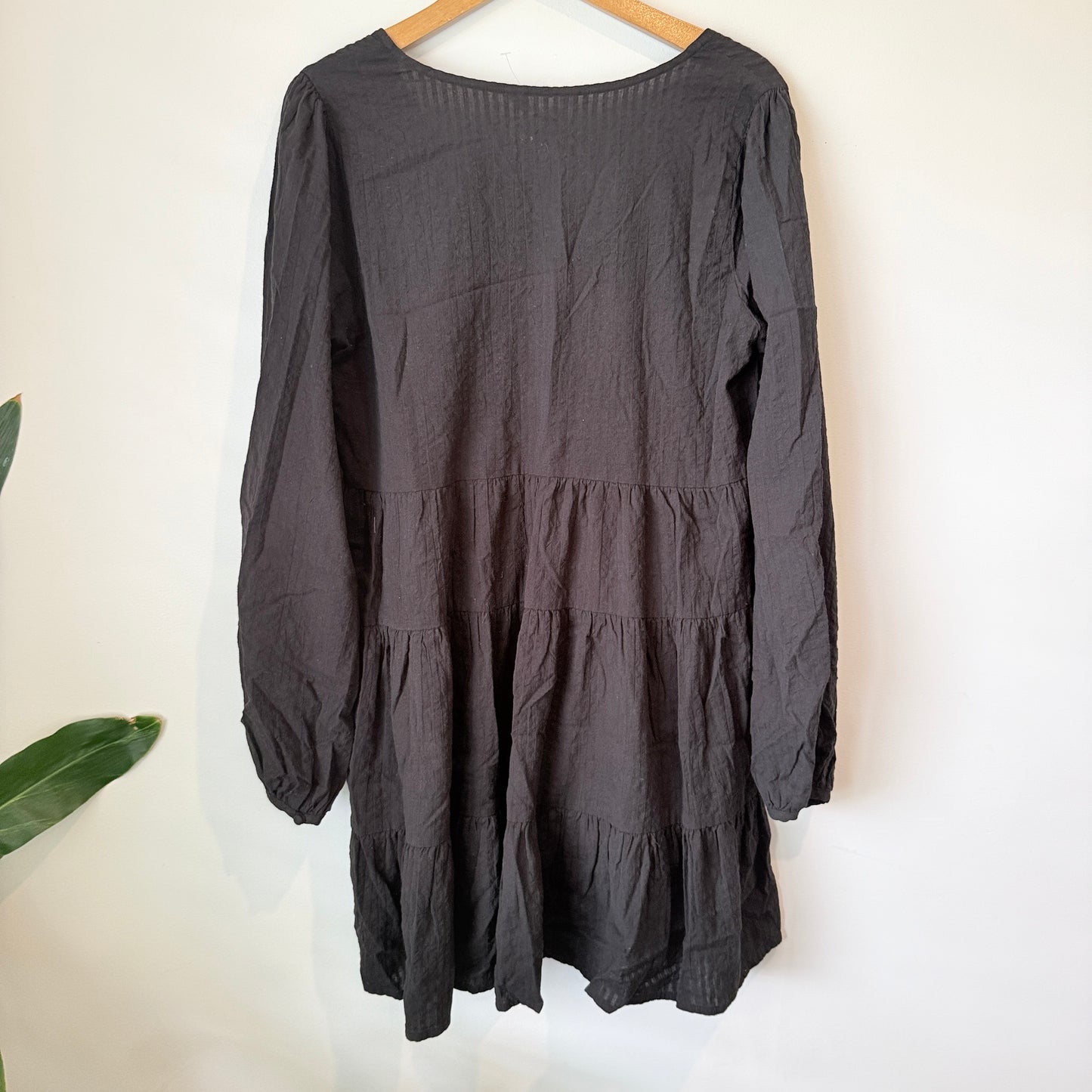 Glassons Charcoal Textured Oversized Tiered Smock Dress Size 10