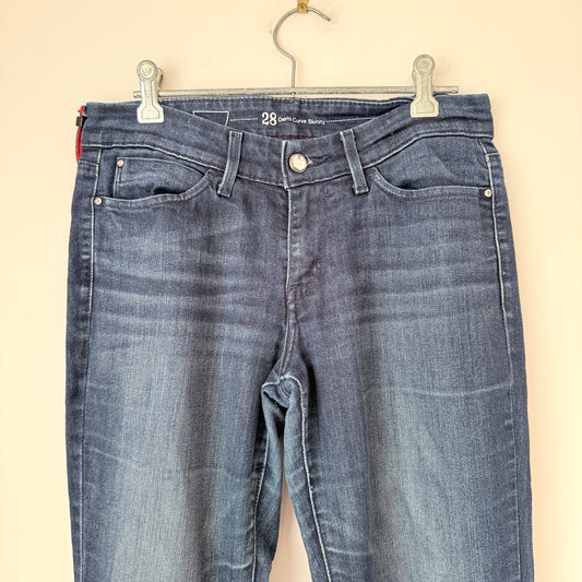 Levi Strauss Size 28 Dark Wash Skinny Jeans