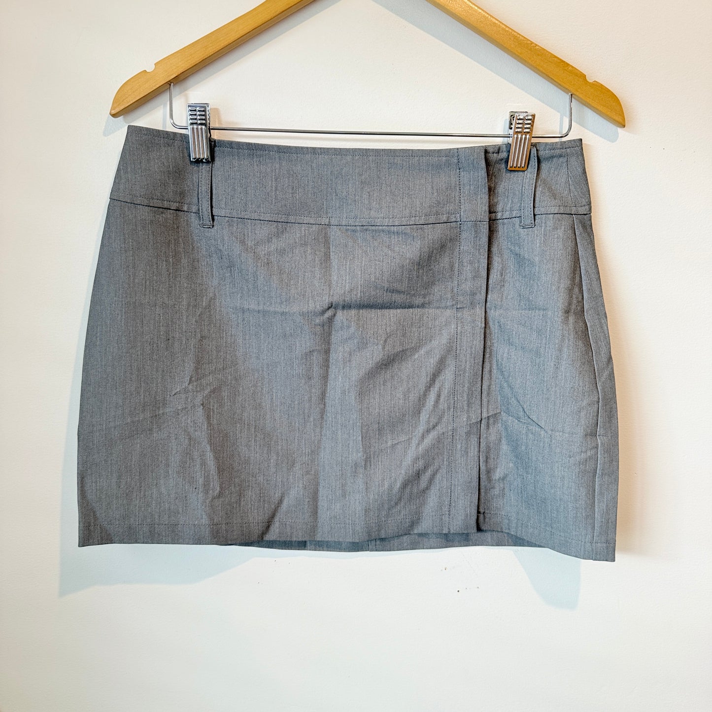 Glassons Grey Zip-Front Mini Skirt – Size 10
