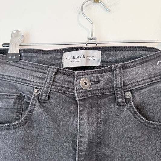 Pull & Bear Size 38 EUR Skinny Fit Distressed Jeans
