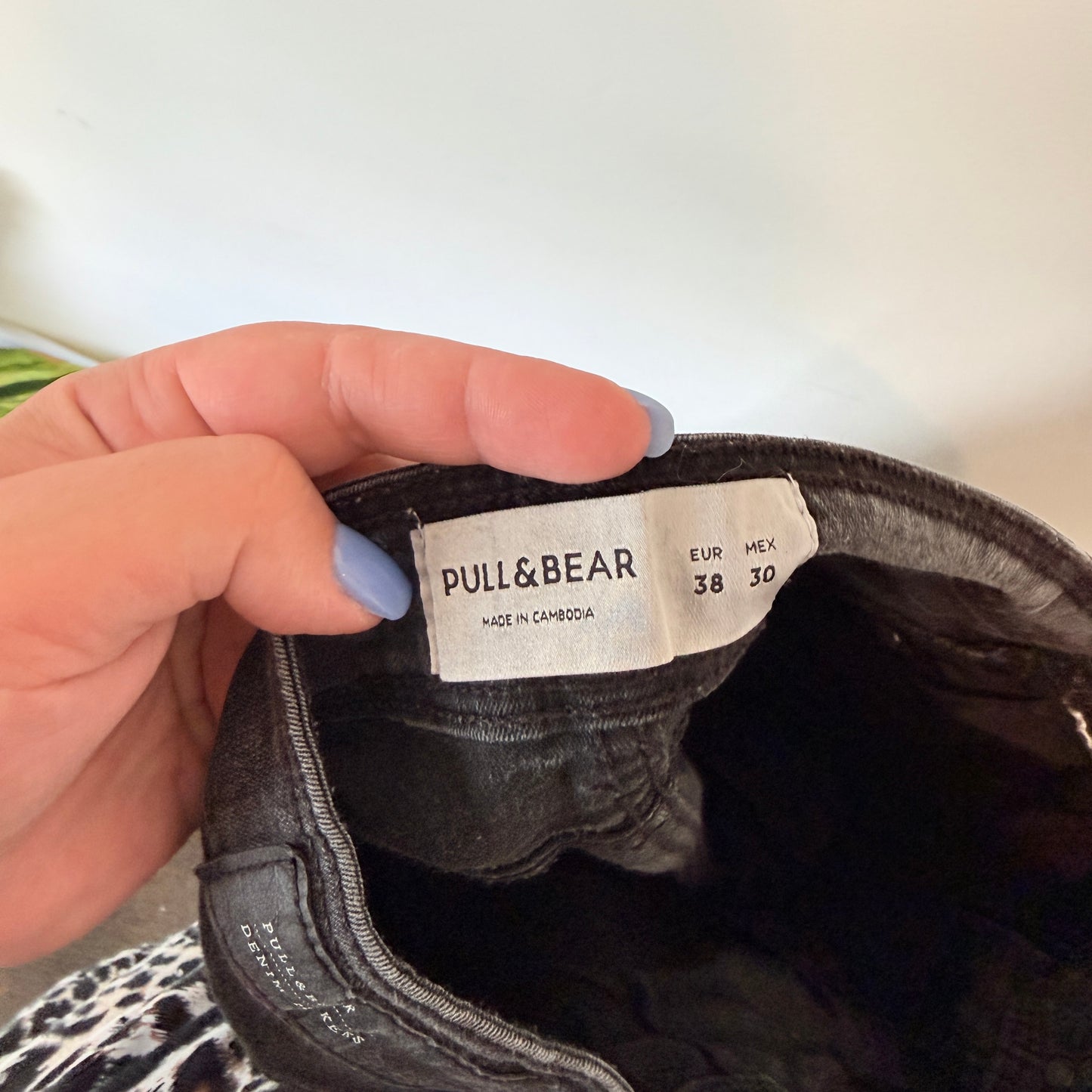 Pull & Bear Size 38 EUR Skinny Fit Distressed Jeans