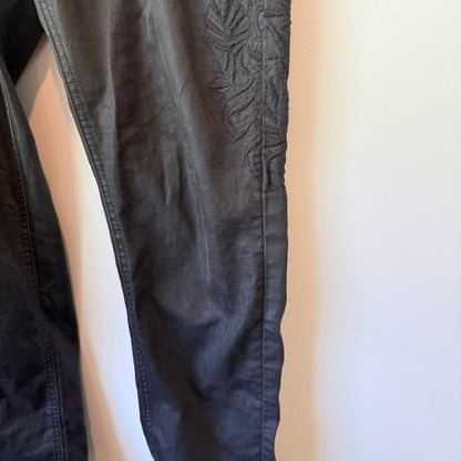 Urban Precinct Size 16 Black Coated Skinny Jeans with Floral Embroidery