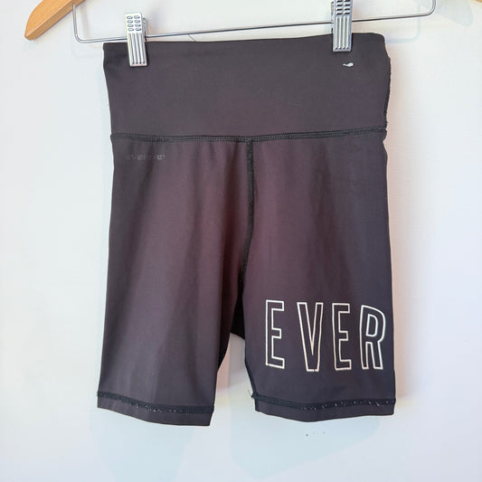 Everlast Size 8 Women’s Luxe Black Bike Shorts