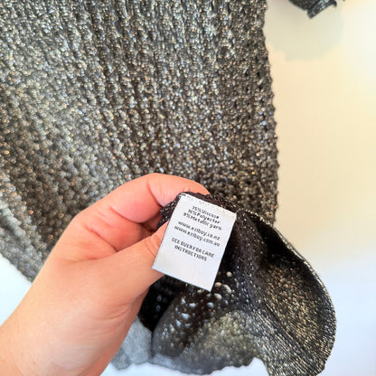 Sara Size 1X Black Textured Metallic Knit Tunic