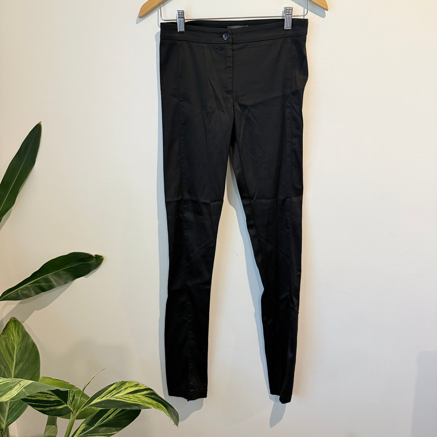 Storm Size 6 Black Skinny Pants