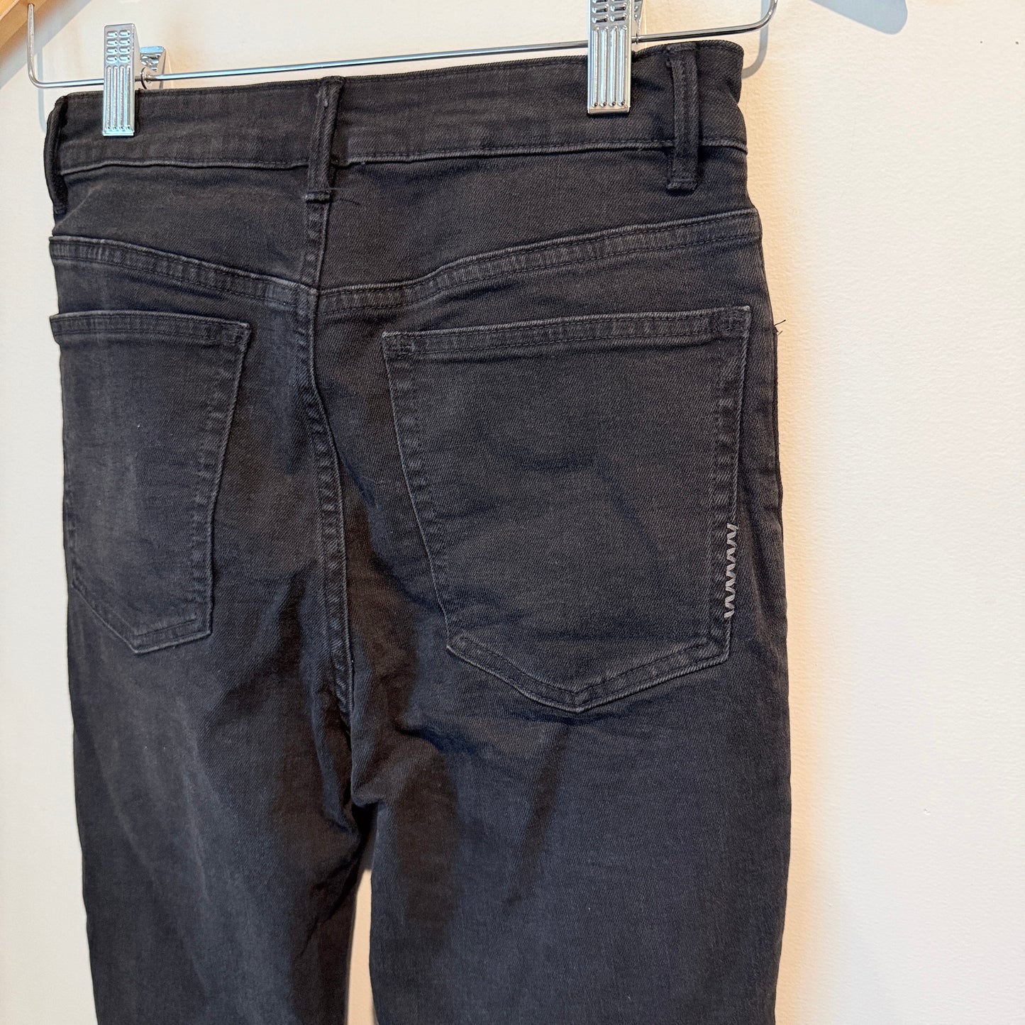 Neuw Size 27 Black Marilyn Skinny Jeans