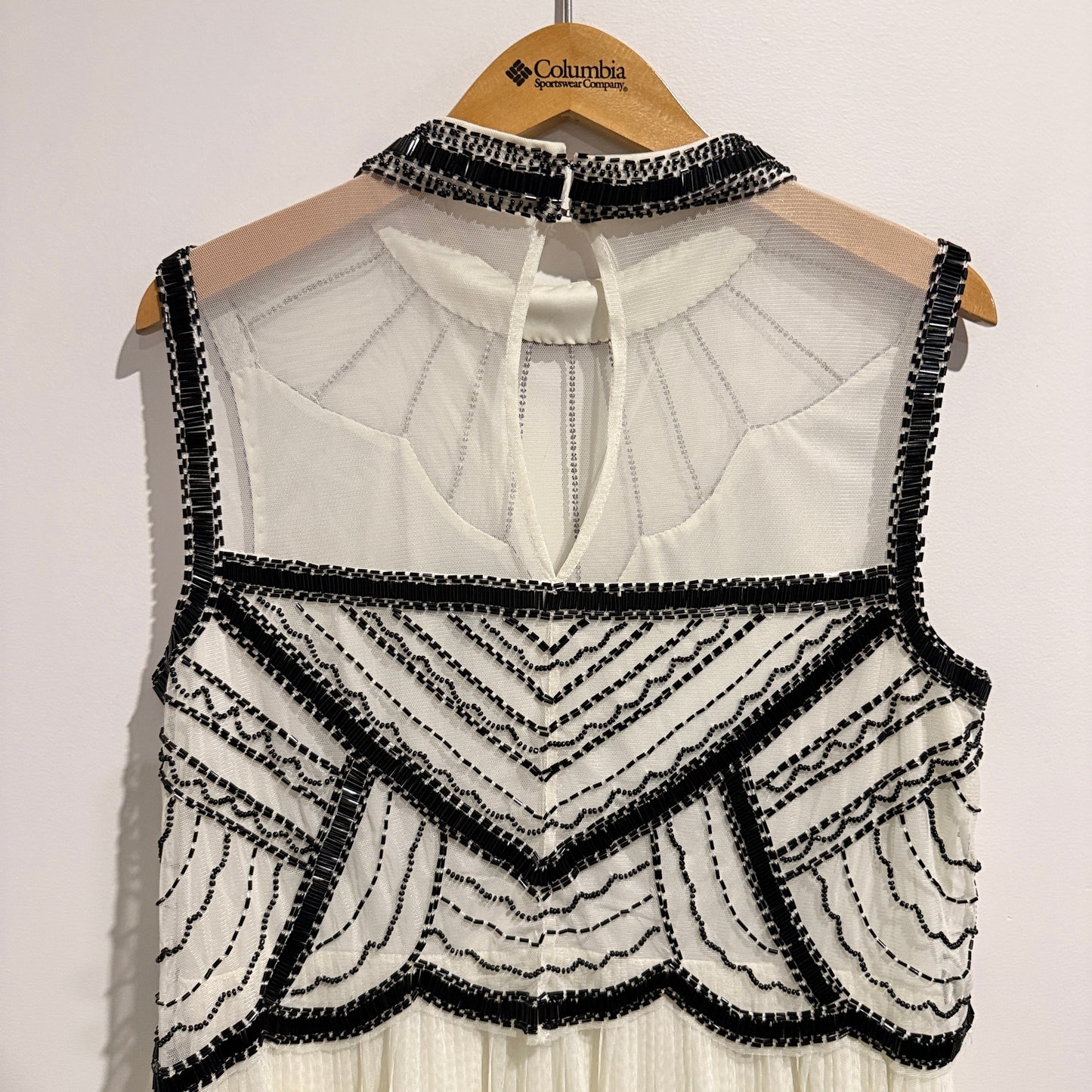 Kaleidoscope Size 44 White Sleeveless Dress