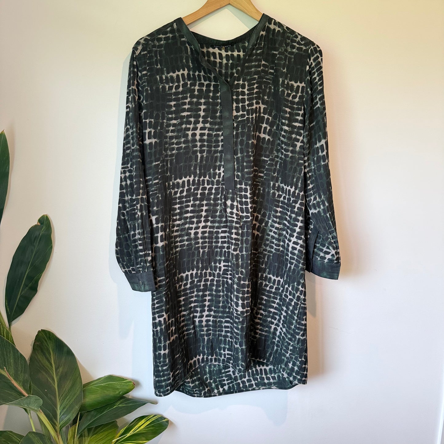 Marilyn Seyb (NZ Brand) Long-Sleeve Dress Size 12
