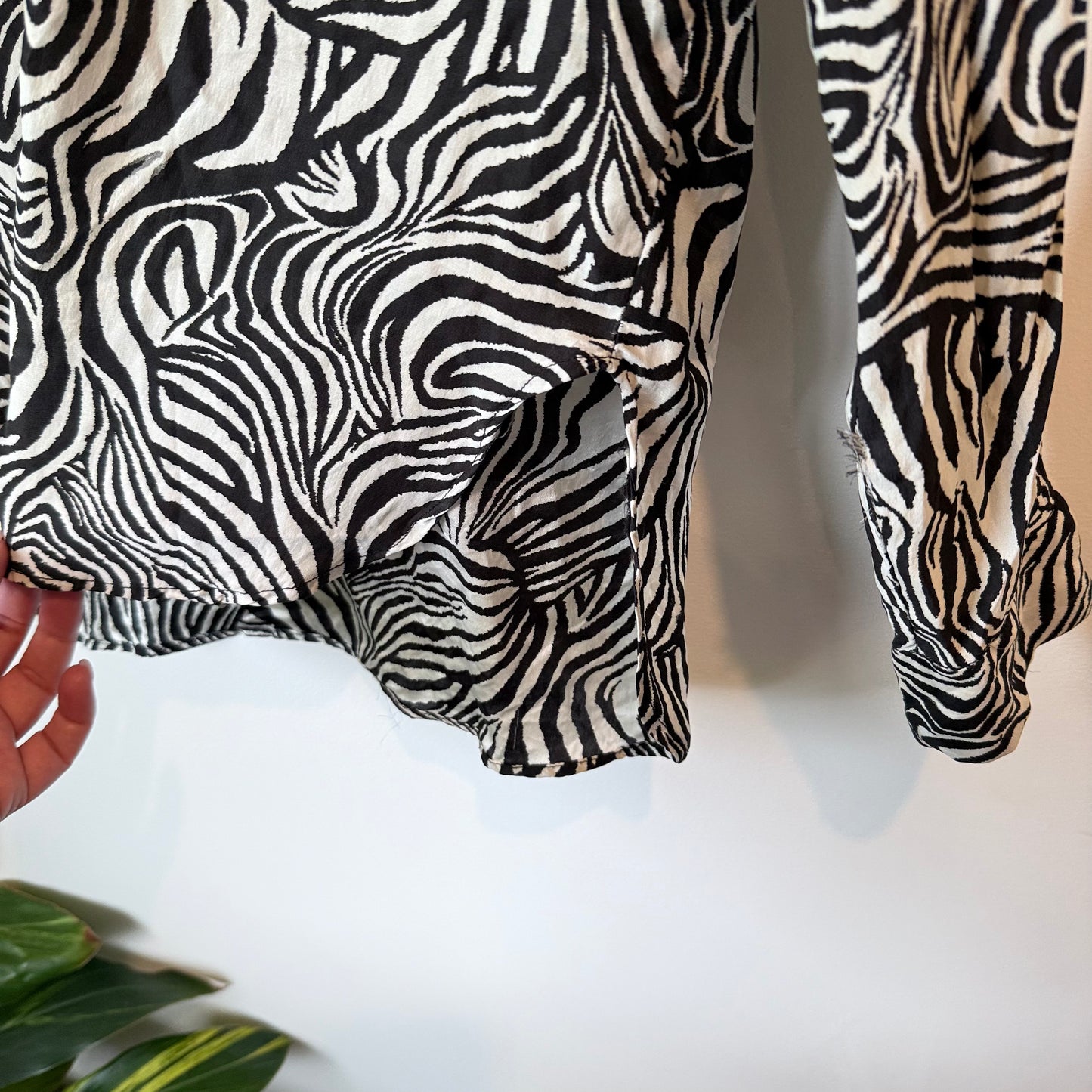 Zara Woman Black and White Zebra Print Shirt Size M