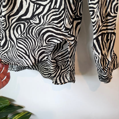 Zara Woman Black and White Zebra Print Shirt Size M