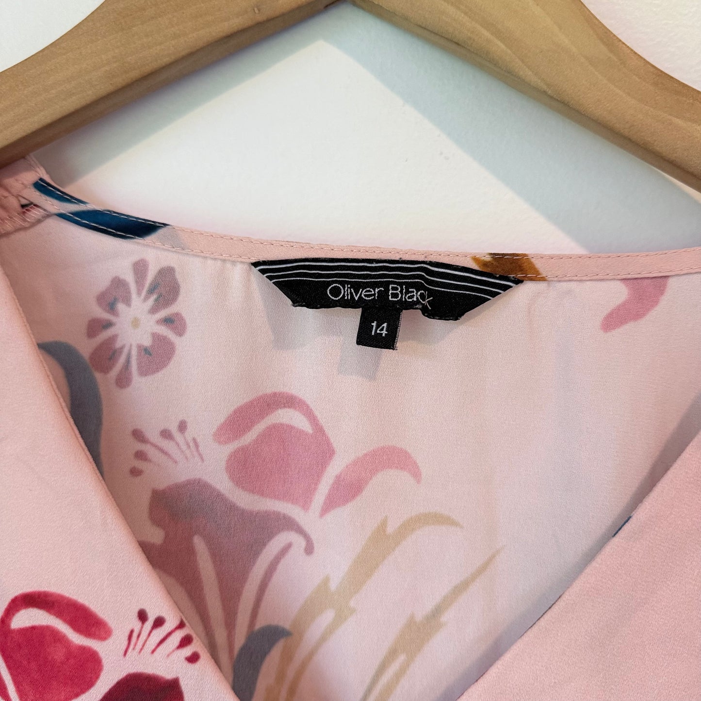 Oliver Black Floral Long-Sleeve Blouse - Size 14