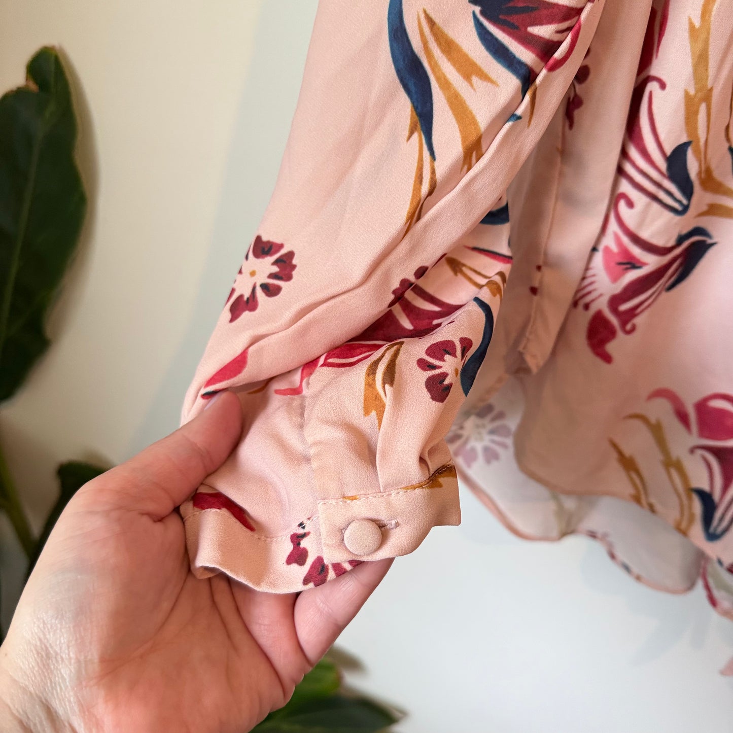 Oliver Black Floral Long-Sleeve Blouse - Size 14