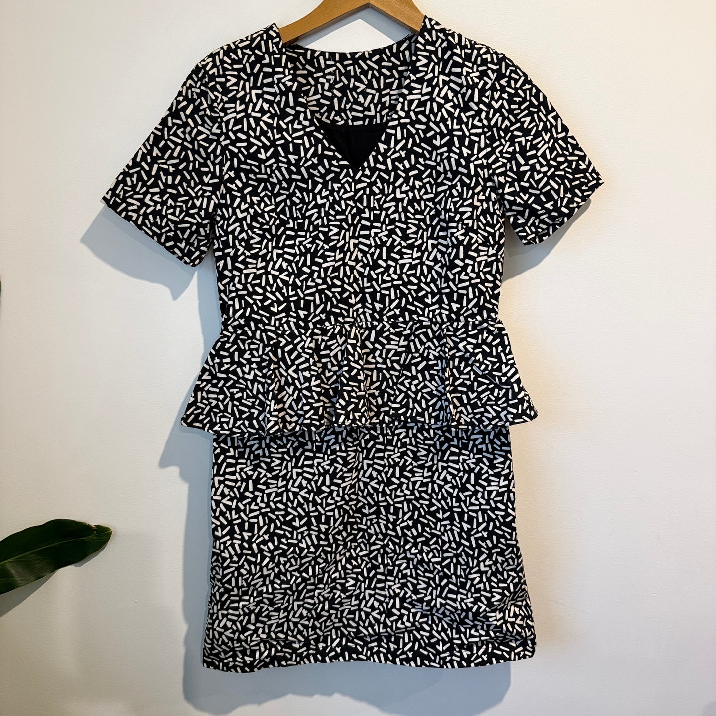 Brand Unknown U/Arm to U/Arm 42cm Patterned Peplum Dress
