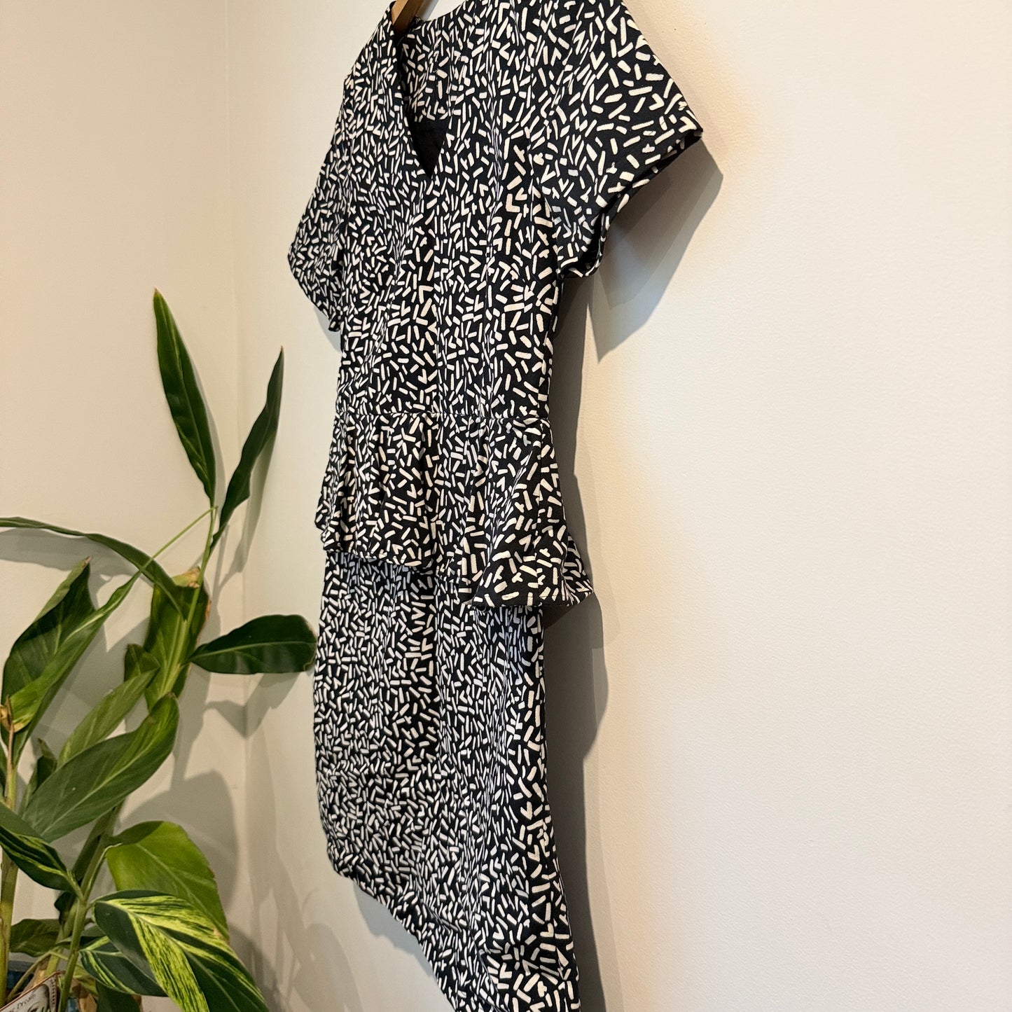 Brand Unknown U/Arm to U/Arm 42cm Patterned Peplum Dress