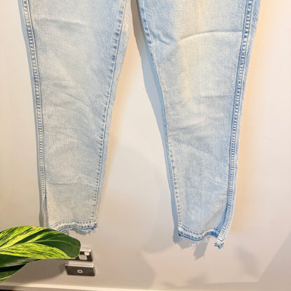 Mother Size 27 Light Wash Slim-Straight Jeans