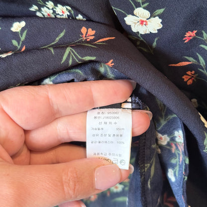 JOINUS Long-Sleeved Floral Blouse - 95cm Chest