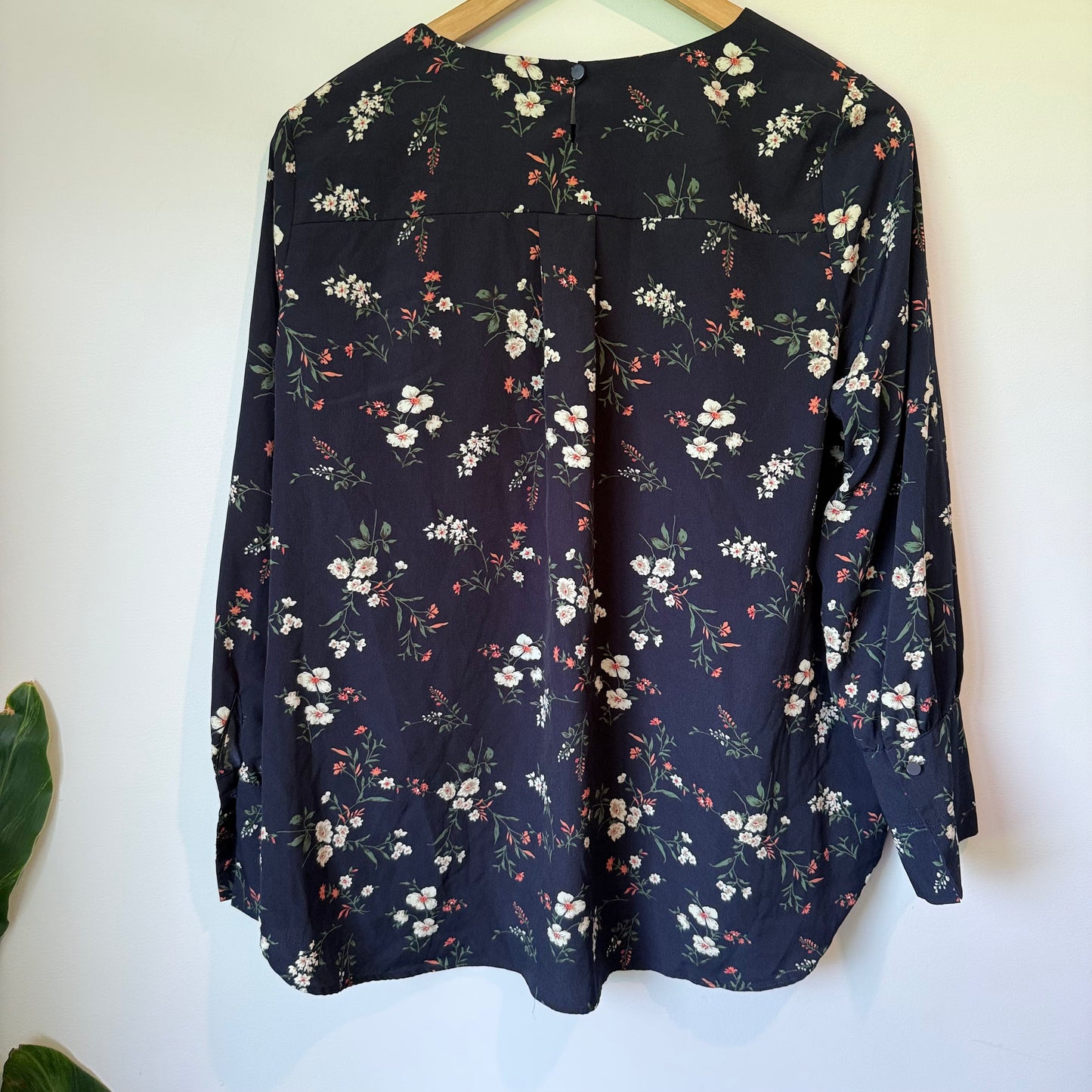 JOINUS Long-Sleeved Floral Blouse - 95cm Chest