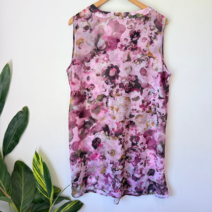 Abstract Floral Sleeveless Blouse Size U/Arm 55cm - Size 20