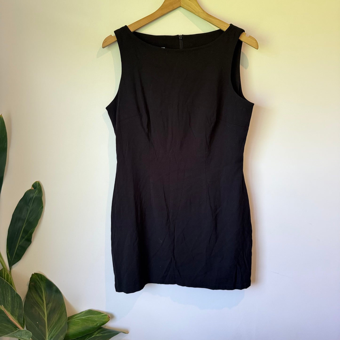 Sport Eight Black Sleeveless Shift Dress – Classic Style, Size 16