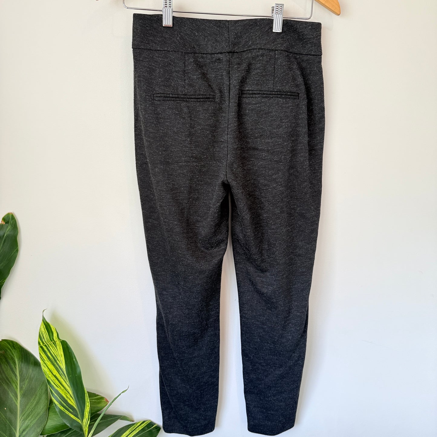 Country Road Size 4 Dark Gray Pleated Trousers