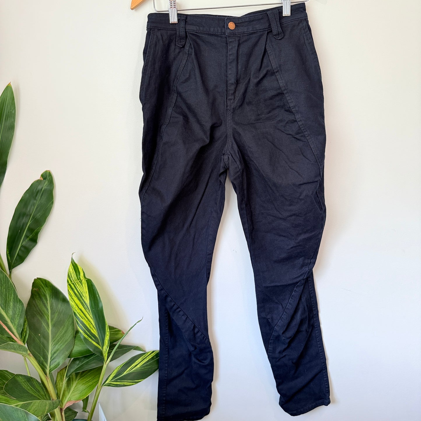T.R. ENSEMBLE Cotton Twill Pants Black - 26