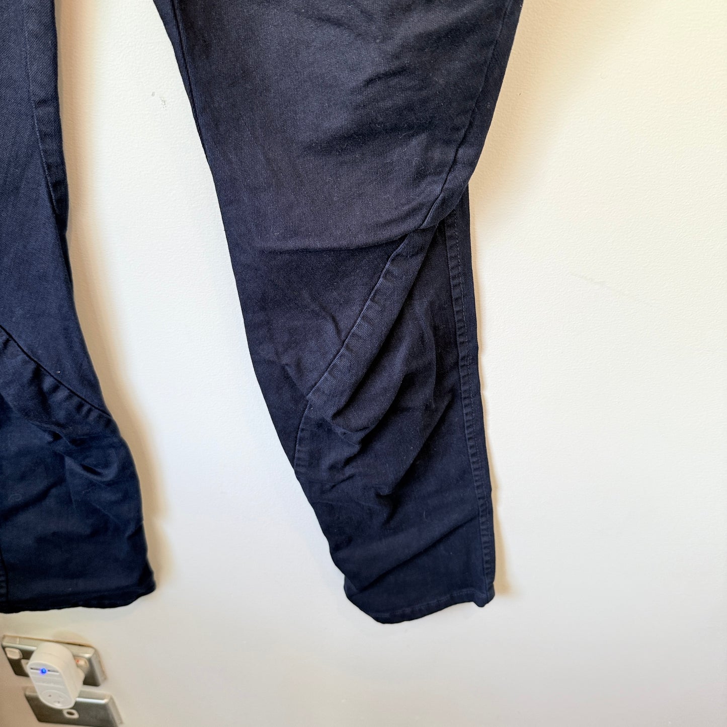 T.R. ENSEMBLE Cotton Twill Pants Black - 26