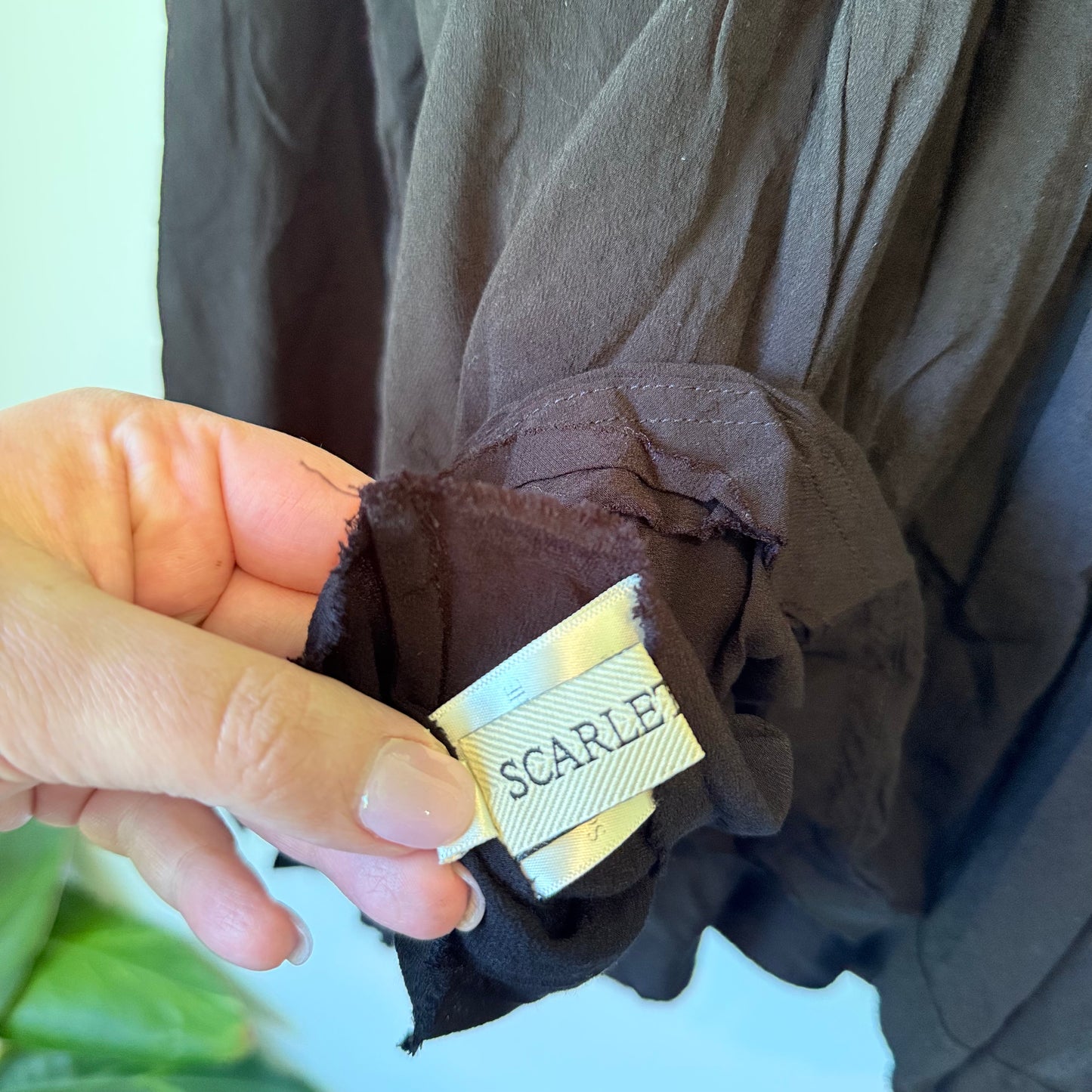 Scarlett & Hehe Size S Black Blouse