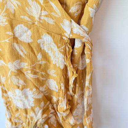 Show Po Size 4 "Wrap and Roll" Mini Dress