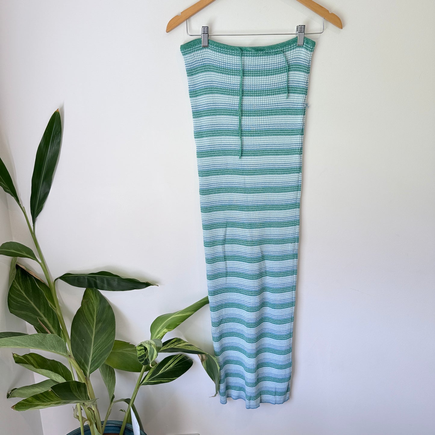 Brand Unknown Size U/Arm to U/Arm 37cm Striped Knit Maxi Dress