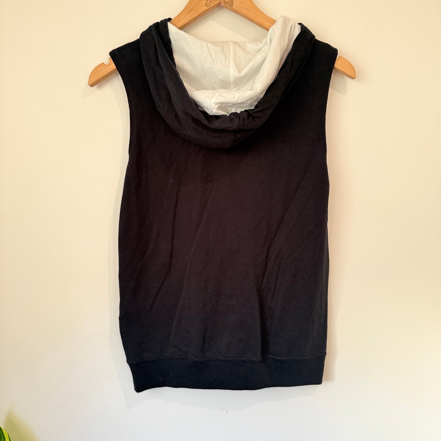 Converse Size XS Black Sleeveless Zip Up Hoodie Cotton Blend