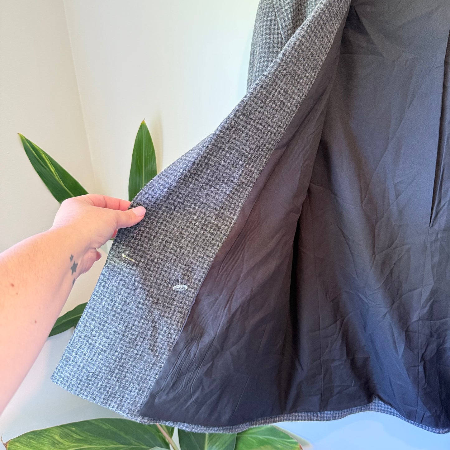 Sportscraft (NZ Made) Size 16 Gray Houndstooth Wool Blazer – Double-Breasted Classic