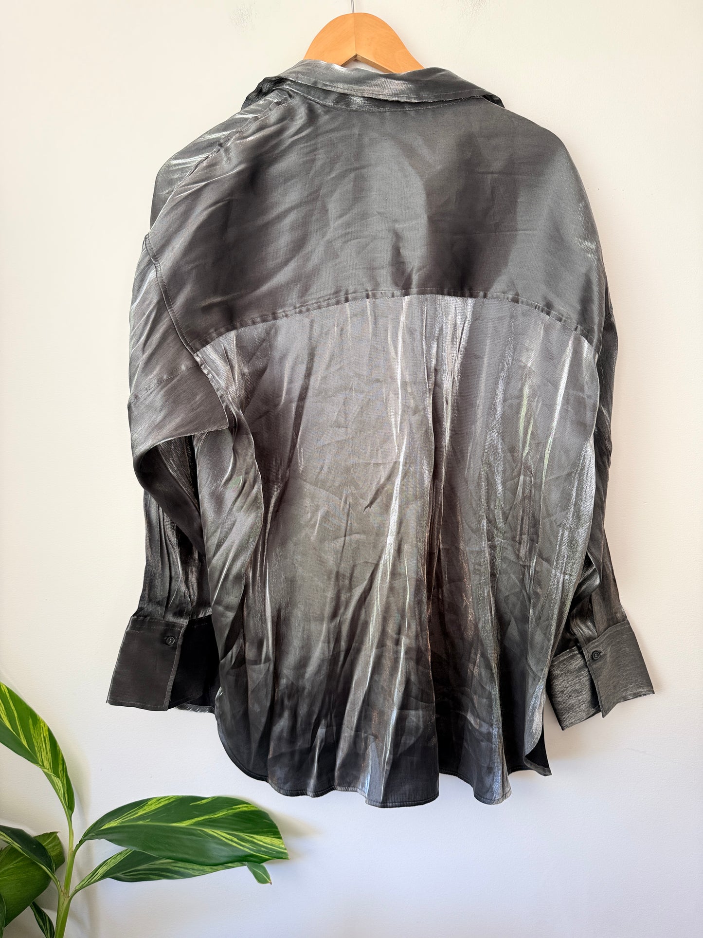 H & M Size XXL Long-Sleeved Shimmer Shirt