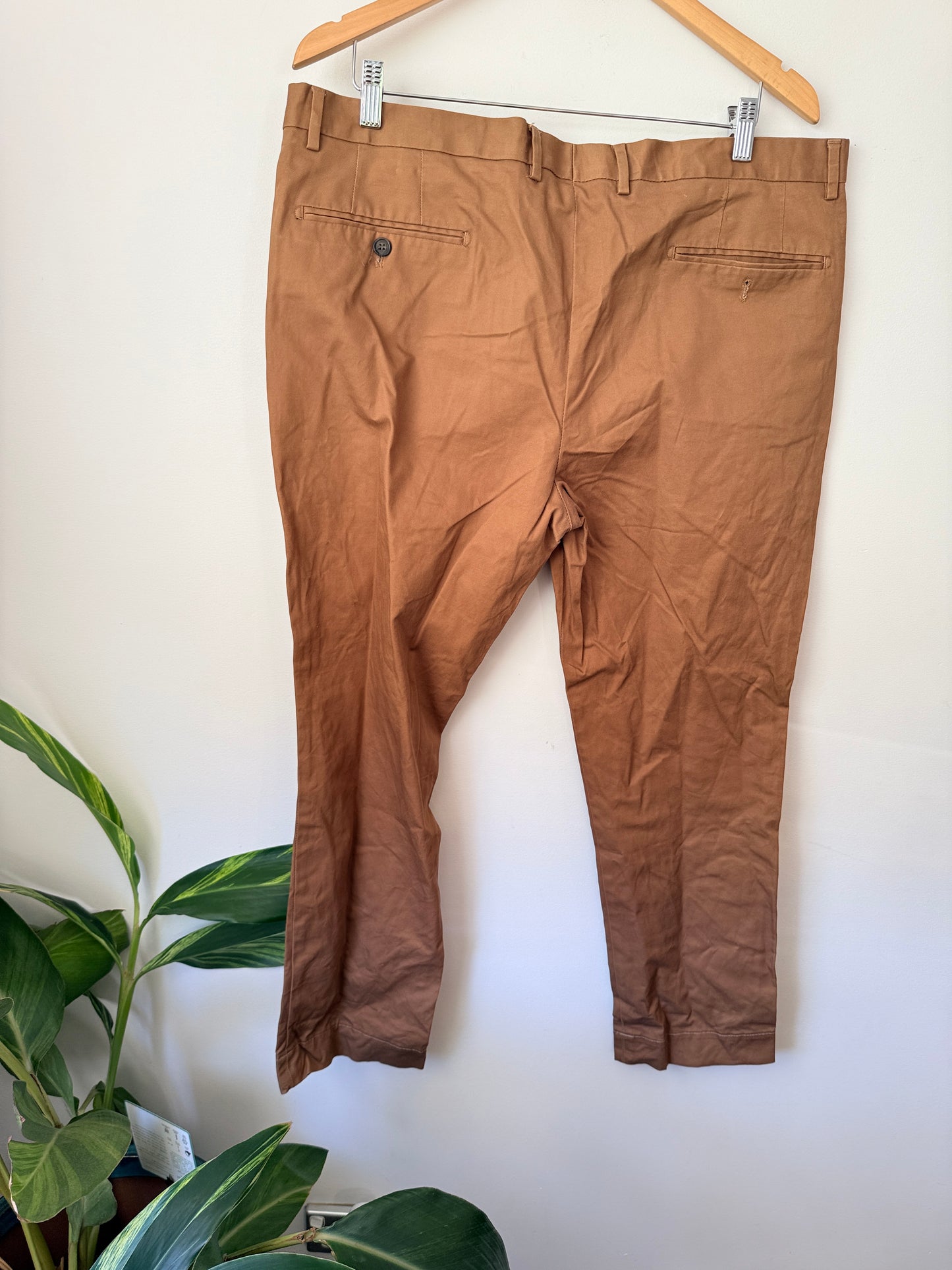 Lost Monarchy Size 40 Chino Pants