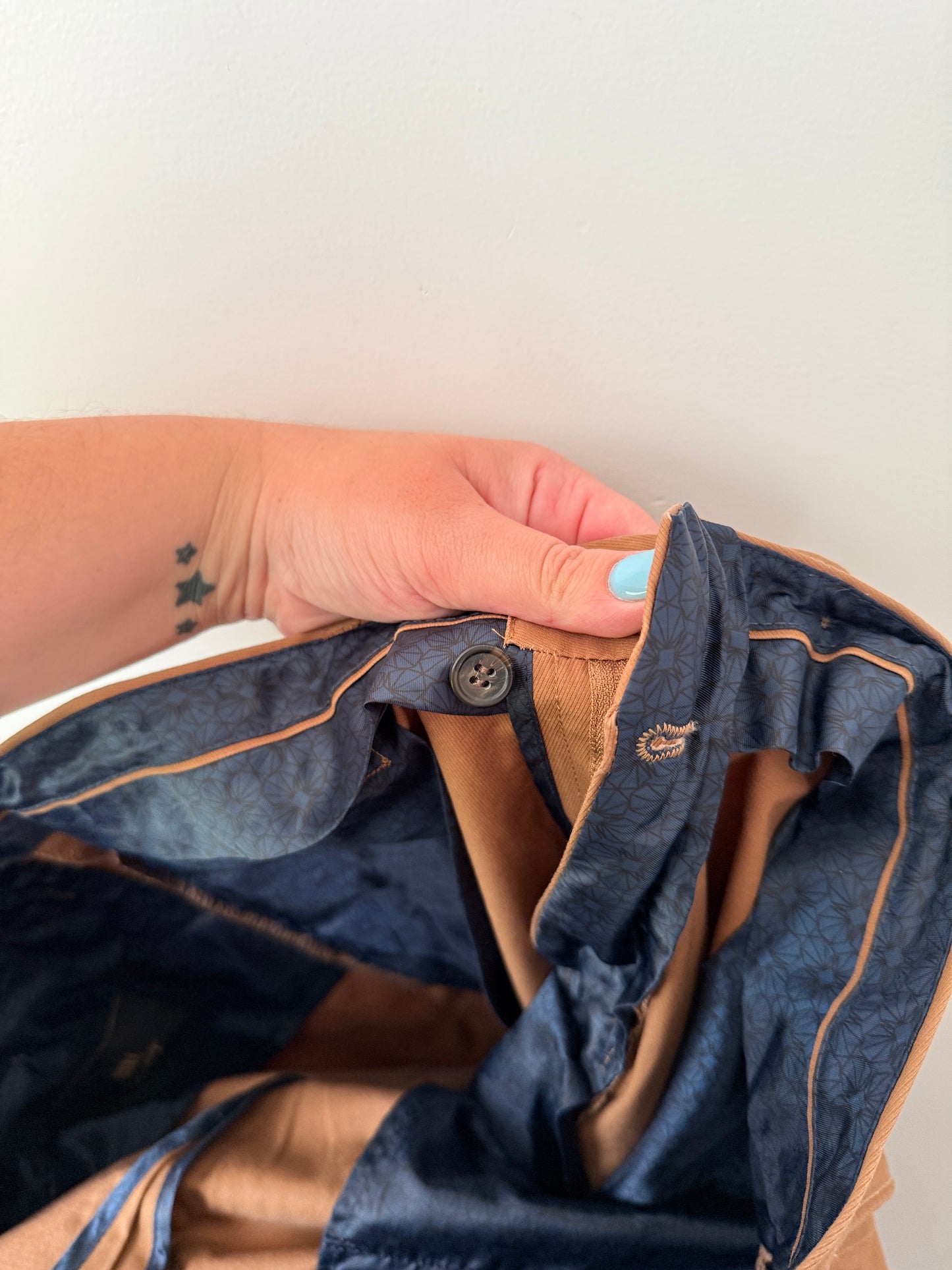 Lost Monarchy Size 40 Chino Pants