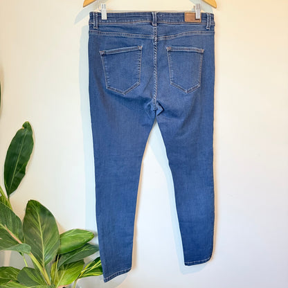 Old Khaki Size 14 High Rise Skinny Jeans