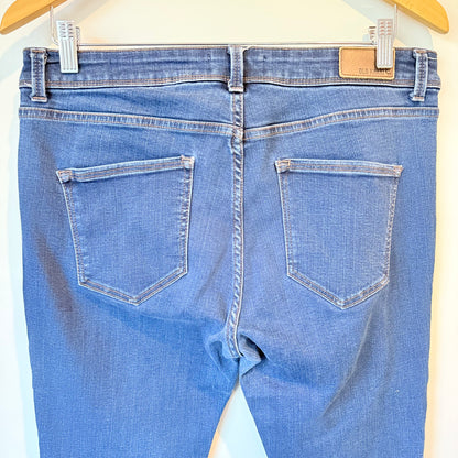 Old Khaki Size 14 High Rise Skinny Jeans