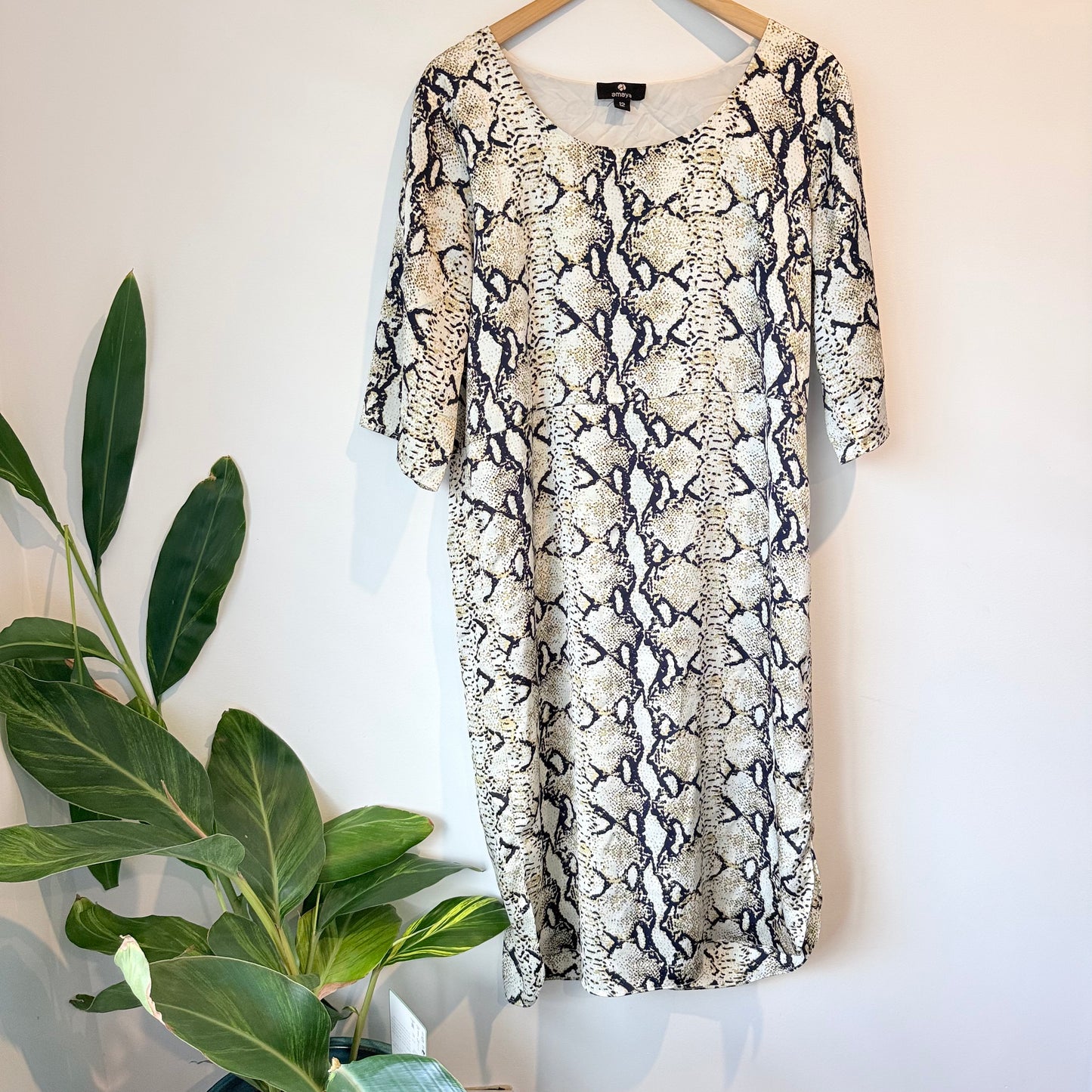 Amaya Size 12 Snakeskin Print Dress