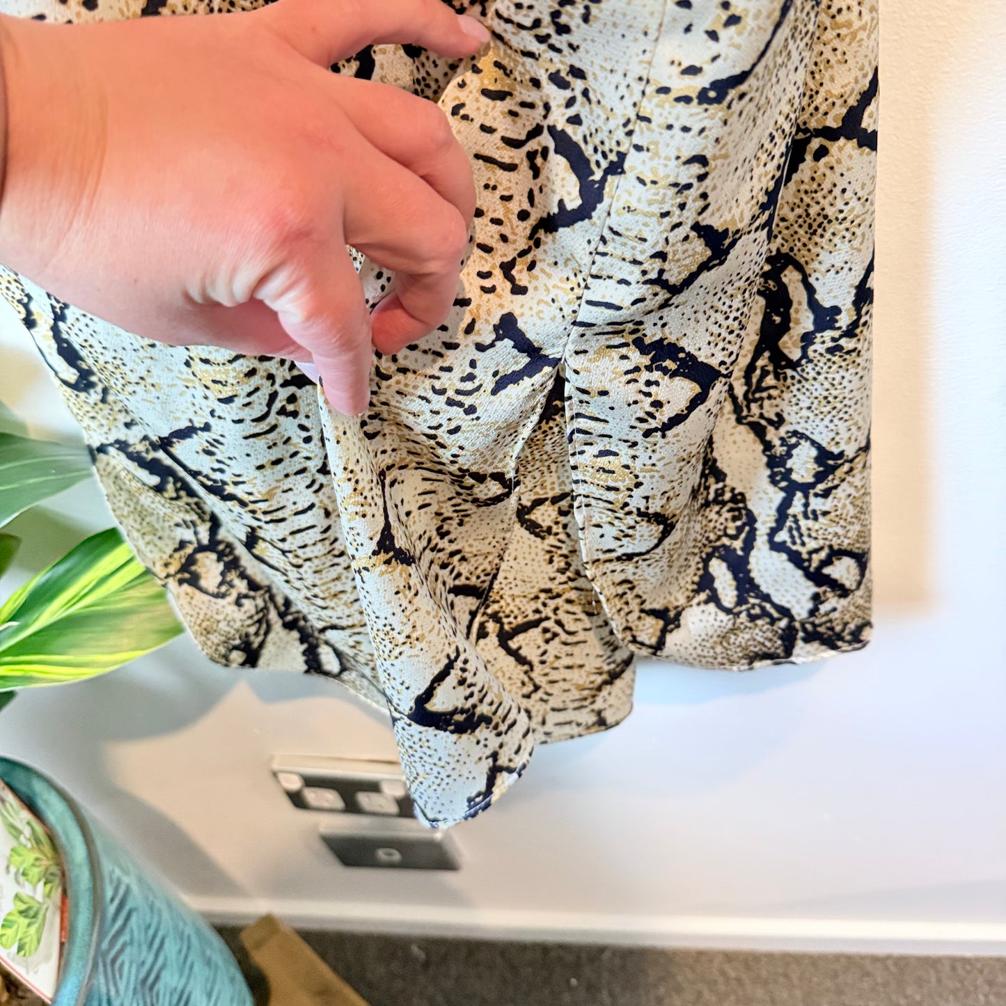 Amaya Size 12 Snakeskin Print Dress