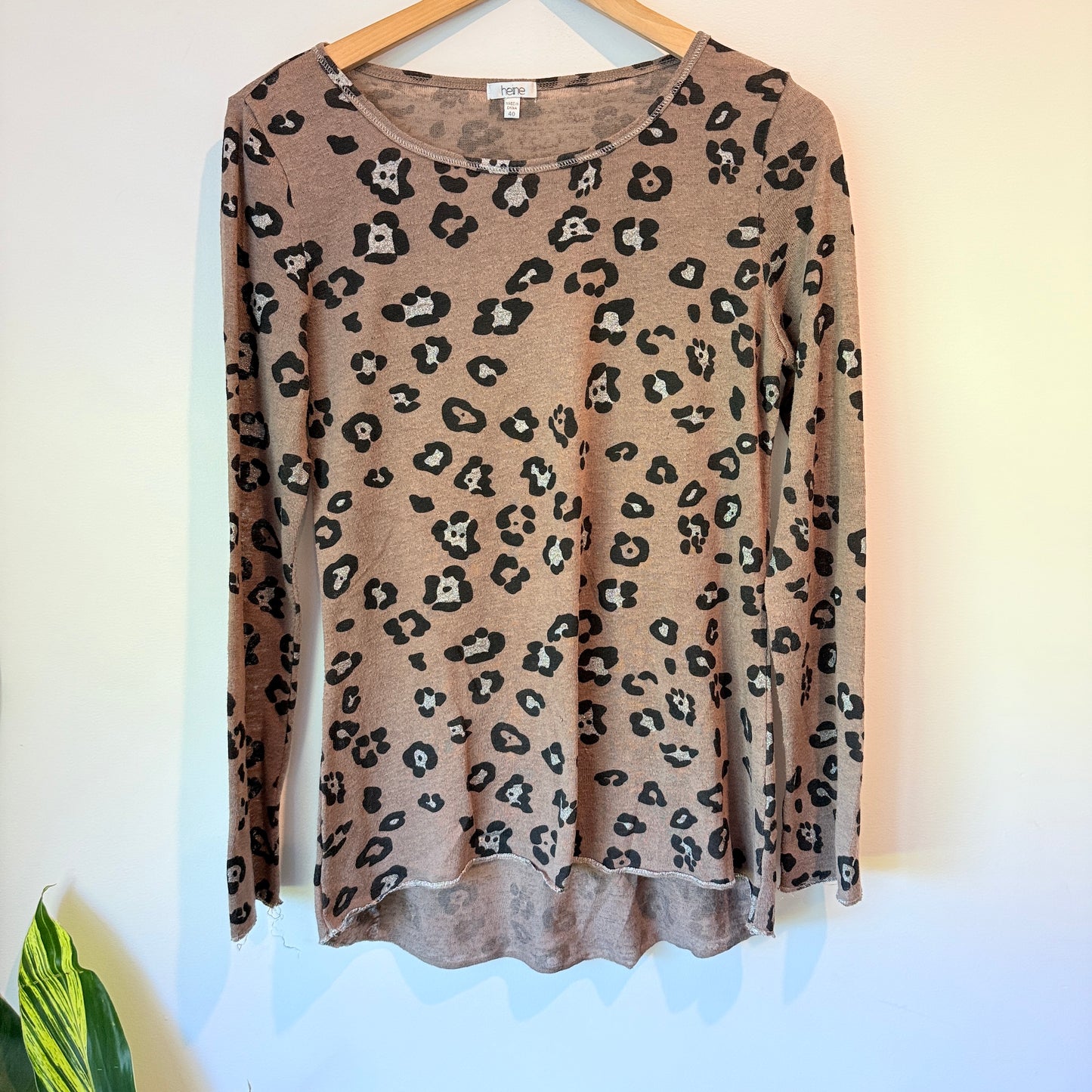Heine Size 40 Leopard-Print Knit Top