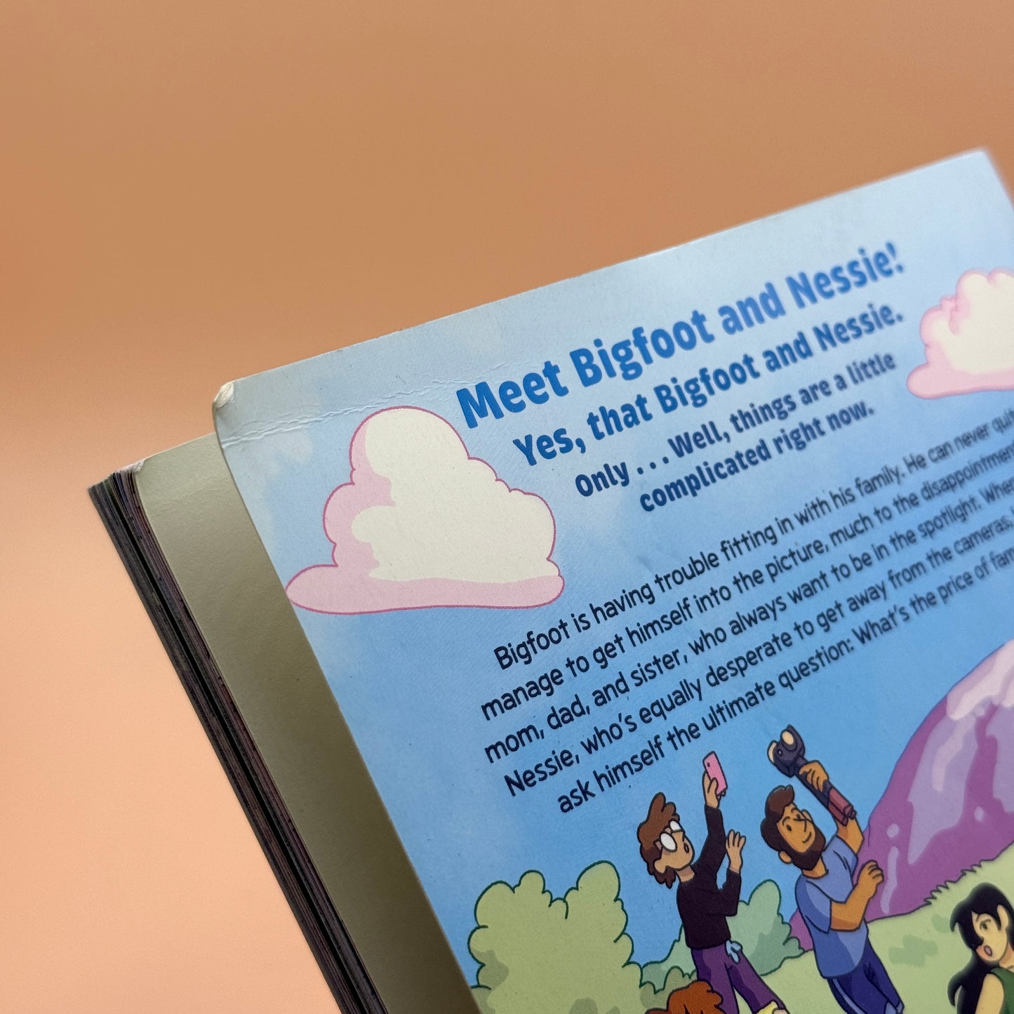 Bigfoot and Nessie: The Art of Getting Noticed by Chelsea M. Campbell & Laura Knetzger