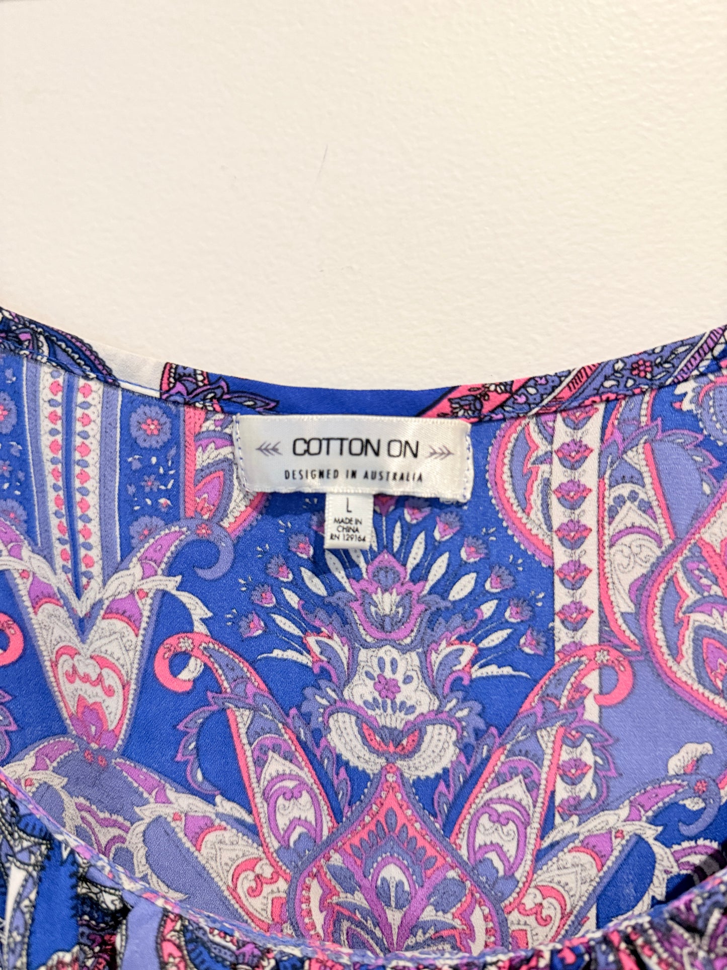 Cotton On Size L Printed Top