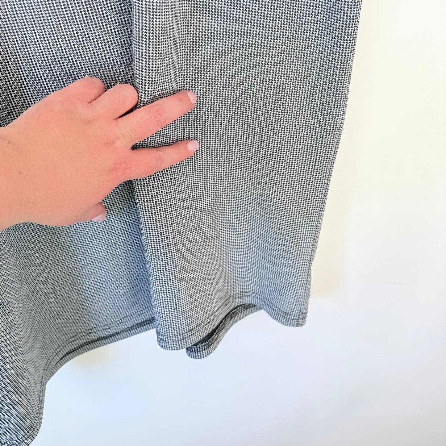 24/7 Wonder Market & Wonder Land Houndstooth Top