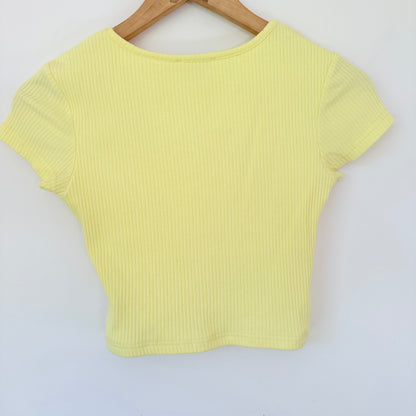 Tiger Mist Yellow Crop Top – Short Sleeve, Trendy Style, XS