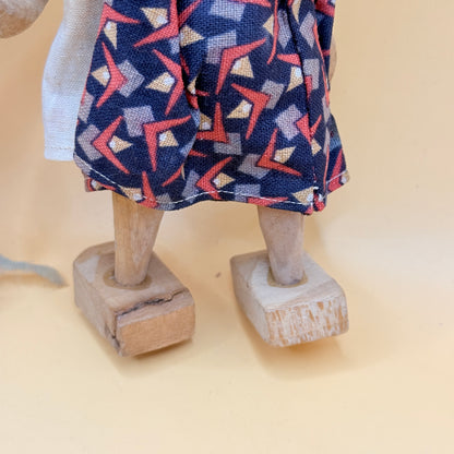 Vintage Wooden Folk Dolls – Set of 2